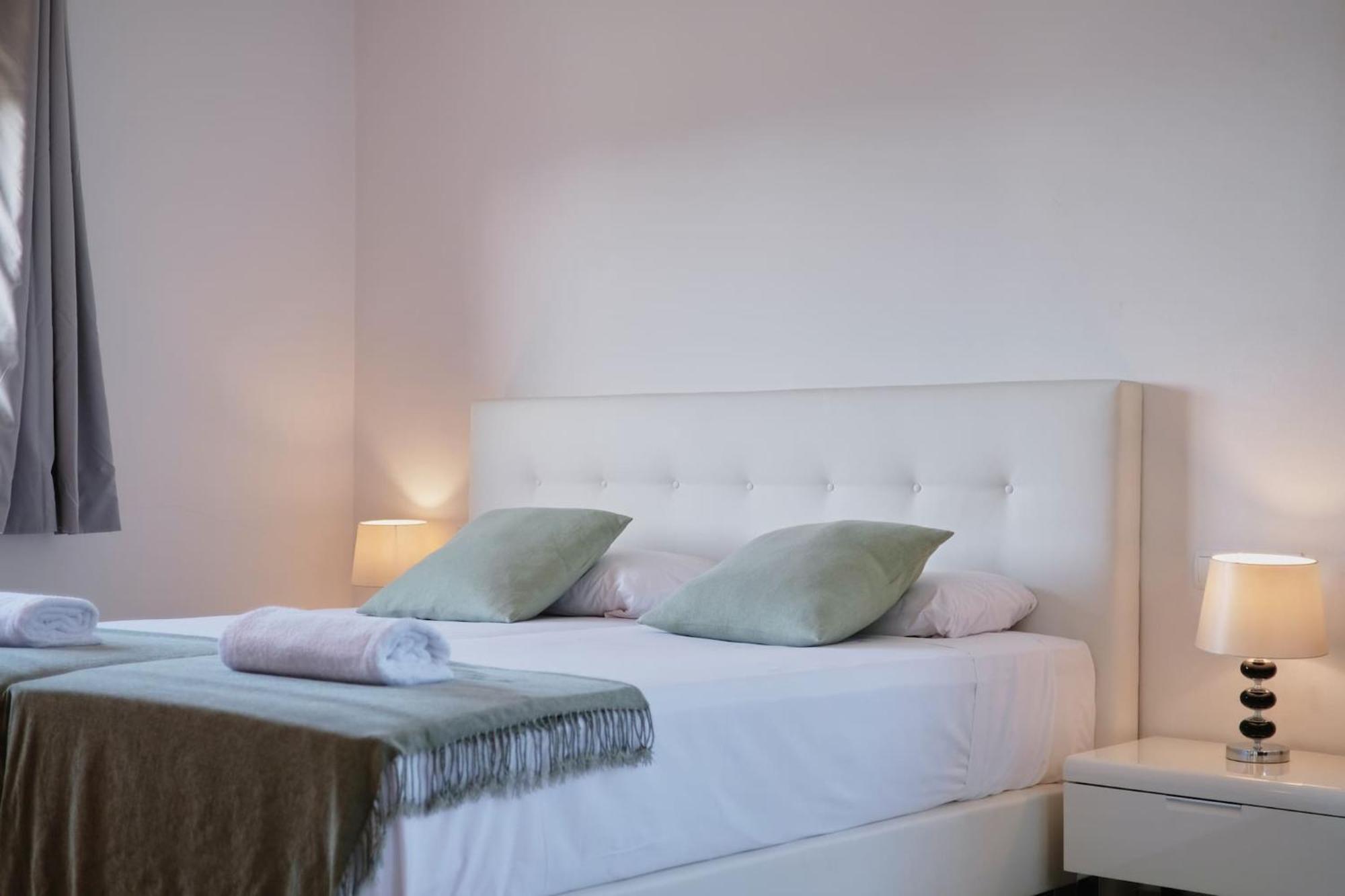 Villa Romeo 2Km From Ibiza Town And 1Km From Talamanca Beach Santa Eularia des Riu Zewnętrze zdjęcie
